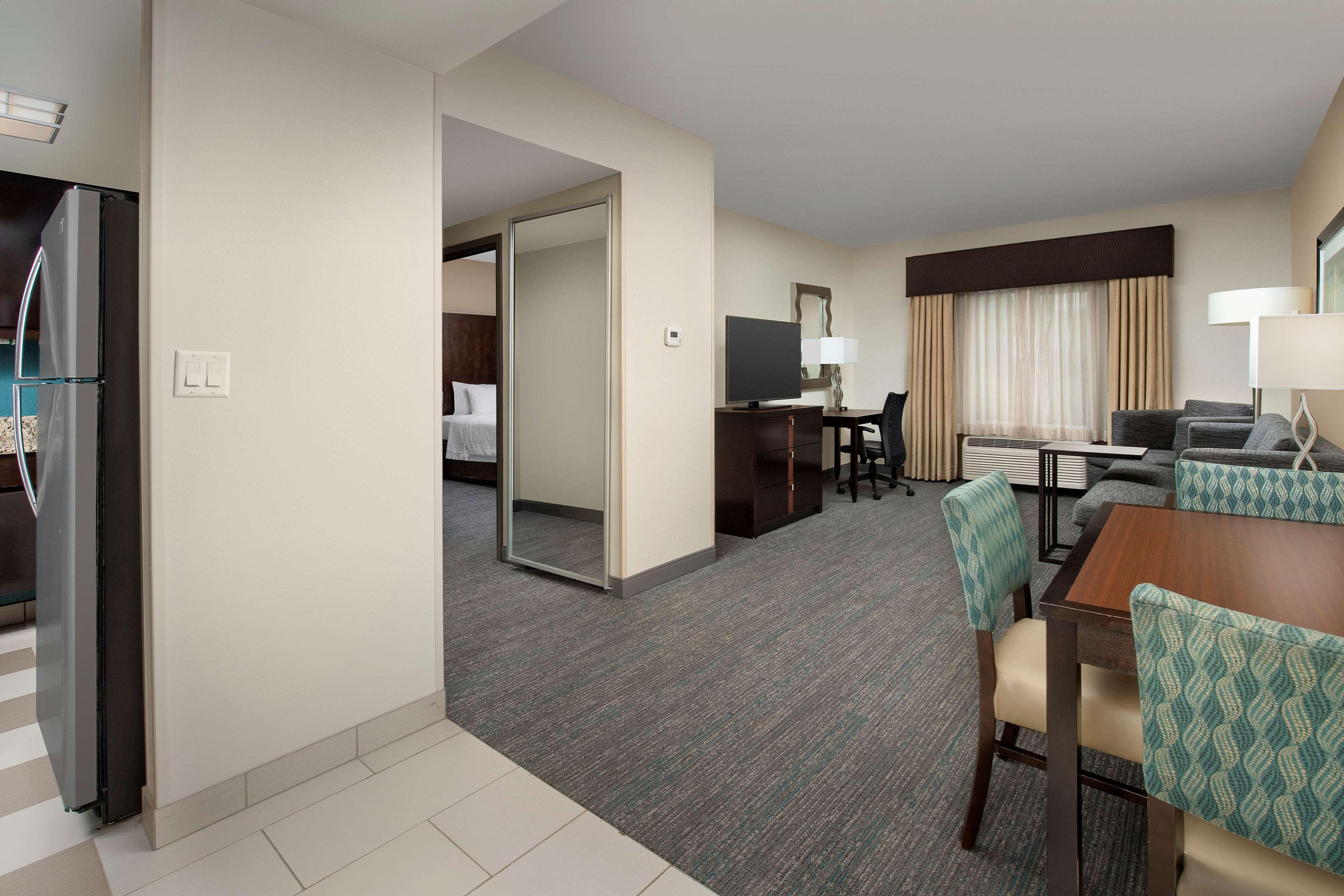 Hampton Inn & Suites Alpharetta-Windward Exterior foto